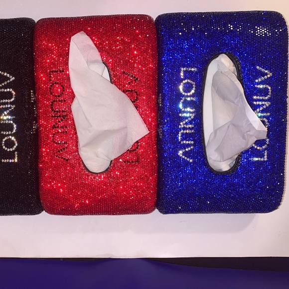 Bedazzled LOUNUV Tissue Box - Picture 1 of 12